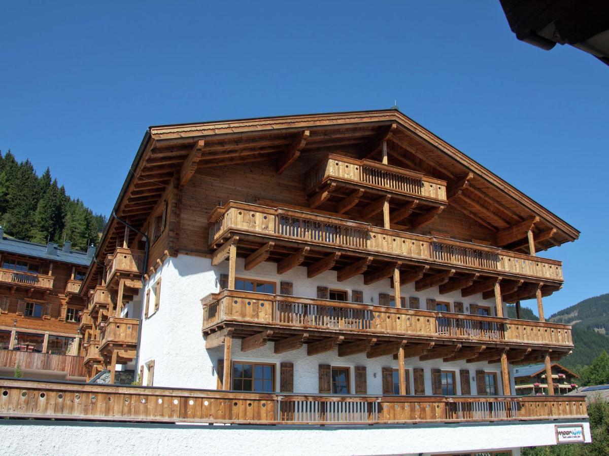 Holiday Home With Snow Covered Views Hollersbach im Pinzgau Exterior photo
